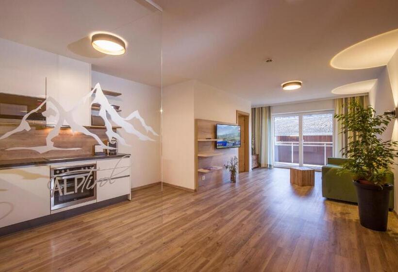 Апартаменты 2 Спальни, Aparthotel Alptirol