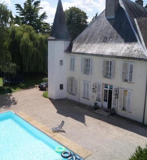 Дом 1 Спальня, Château De Seurre   No Boring People Please   O6 Io 66 95 83