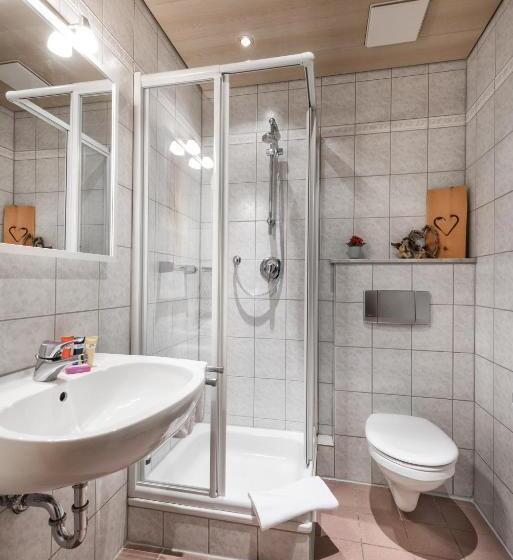 Comfort room with balcony, Bayern Resort