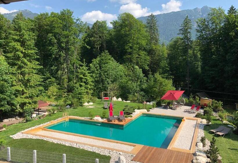 Номер Superior с Видом, Bayern Resort
