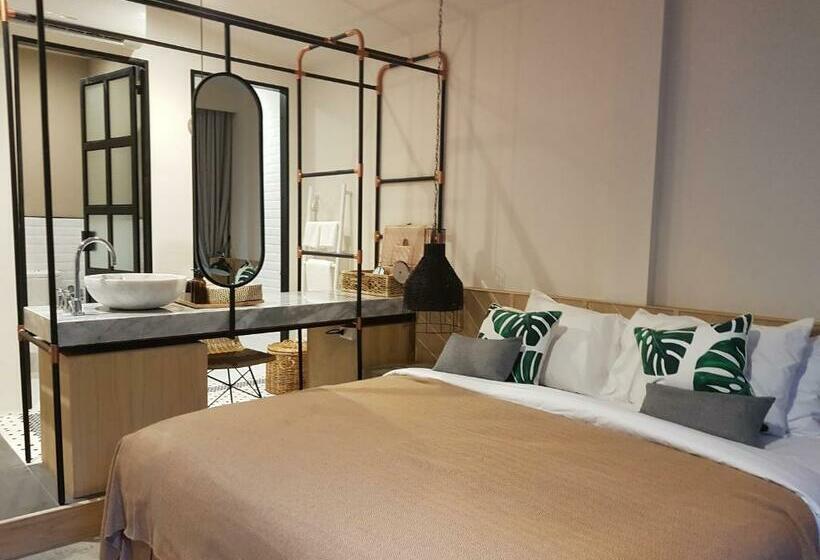 Номер Стандарт с Балконом, Treevana Club Chiangmai
