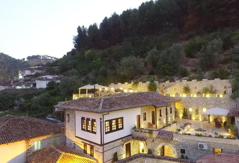 이코노미 룸, Vila Aleksander