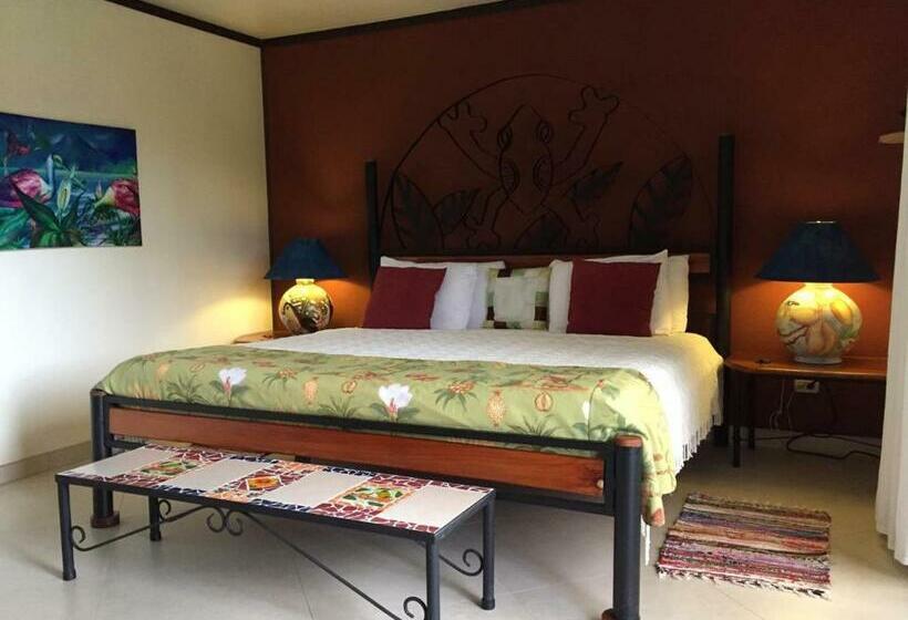 스탠다드 룸 킹사이즈 침대, Lucky Bug Bed And Breakfast