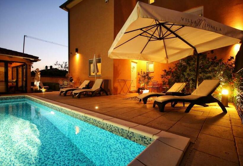 Студио Стандарт Вид на Сад, Villa Mihaela