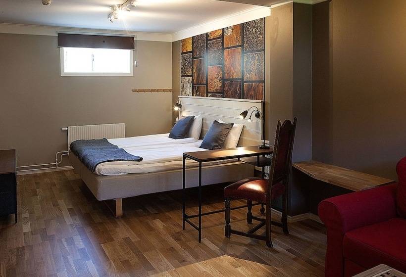 Семейный Номер, Södra Hotellet