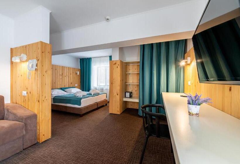 발코니가 있는 스위트, Complex Hotelier Cota O Mie