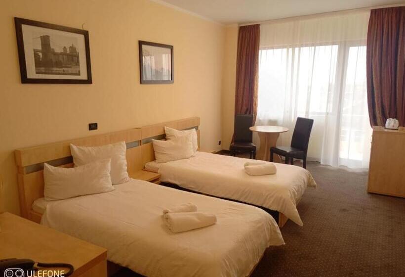 バルコニー付きスタンダードルーム, Clipa