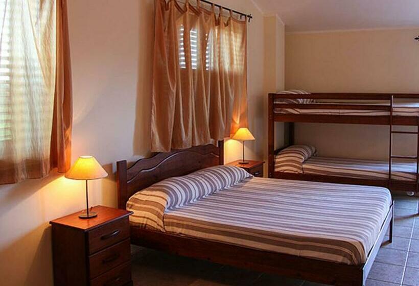 اتاق خانوادگی با چشم‌انداز باغ, Sicily Country House & Beach