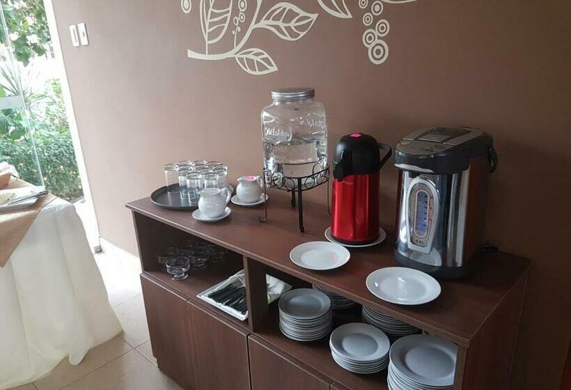 Habitación Superior, Belle Sand