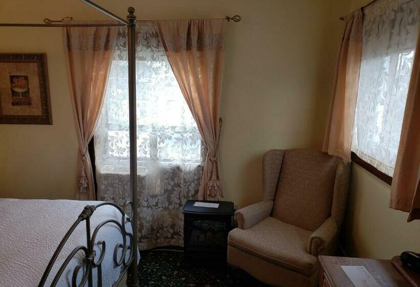 Люкс, Greenbriar Inn