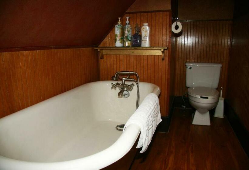Номер Deluxe, Greenbriar Inn