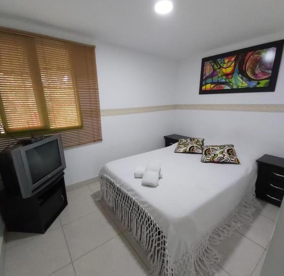 Habitación Estándar, Hostal Y Camping Los Girasoles