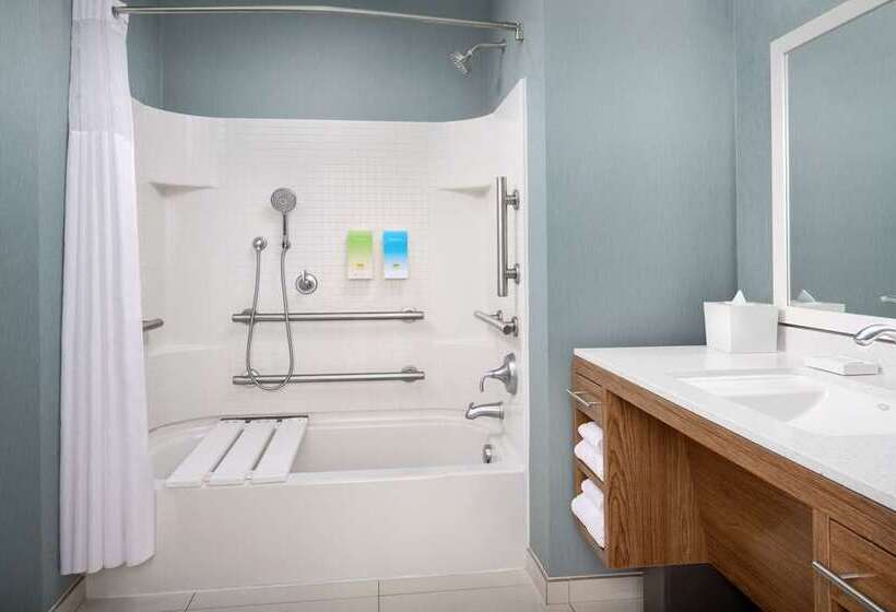 Люкс, Home2 Suites By Hilton Bowling Green