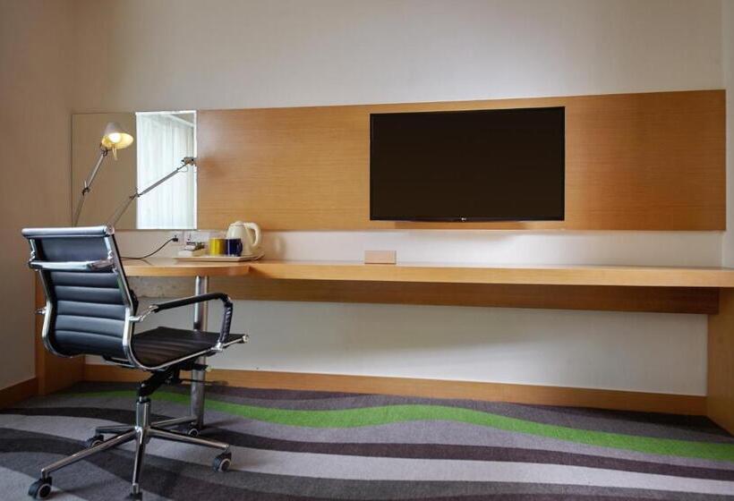스위트, Holiday Inn Express Tangshan Downtown, An Ihg