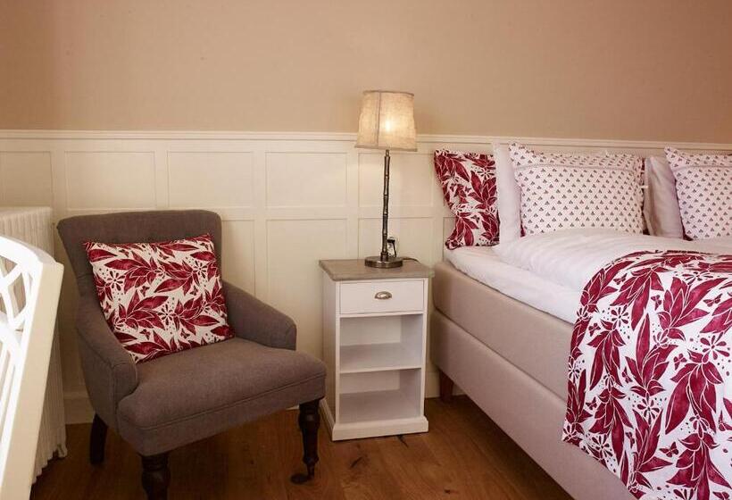 Quarto deluxe, Millasvilla