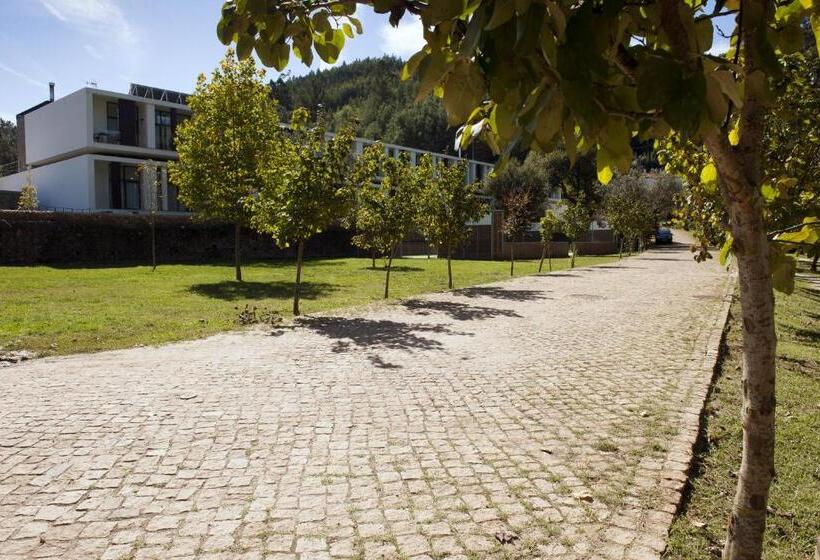 Семейный Номер, Parque Serra Da Lousa