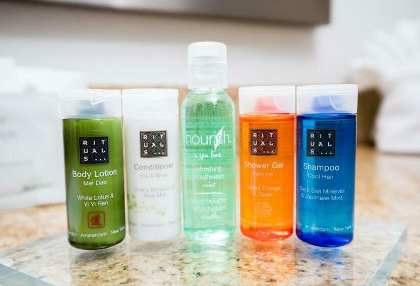 غرفة قياسية, Radisson Hotel Oakland Airport