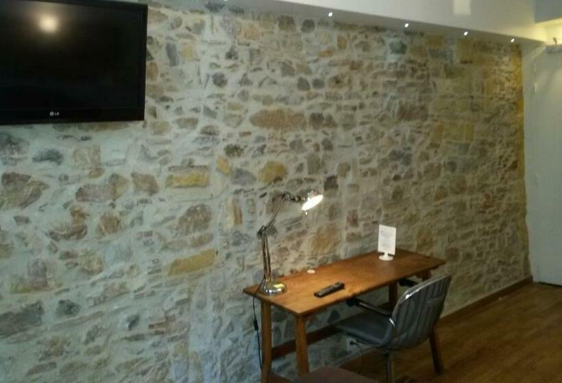 Номер Стандарт, Hôtel Le Boulevardier