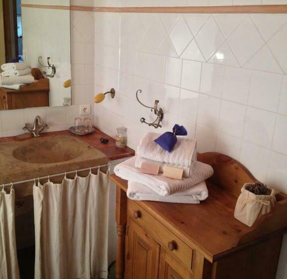 Семейный Номер, B&b Le Deffends De Redon