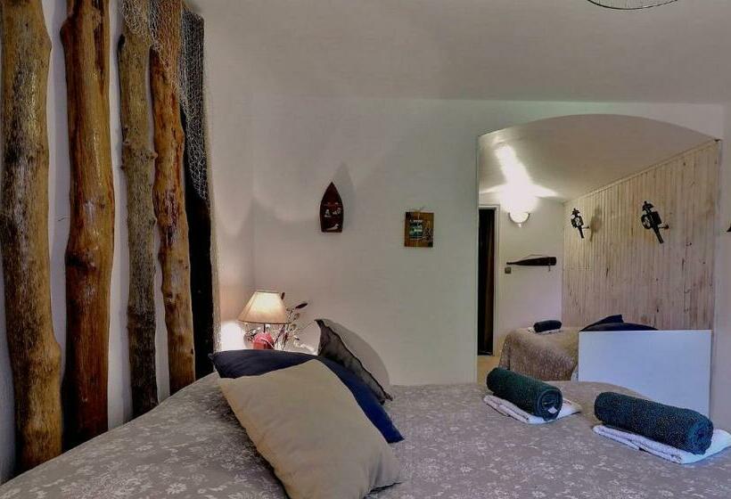 Номер Стандарт Трехместный, Chambres D'hôtes Les Fleurettes En Baie Du Mont Saint Michel