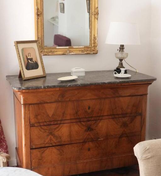 Quarto standard, La Nesquière Chambres D Hôtes