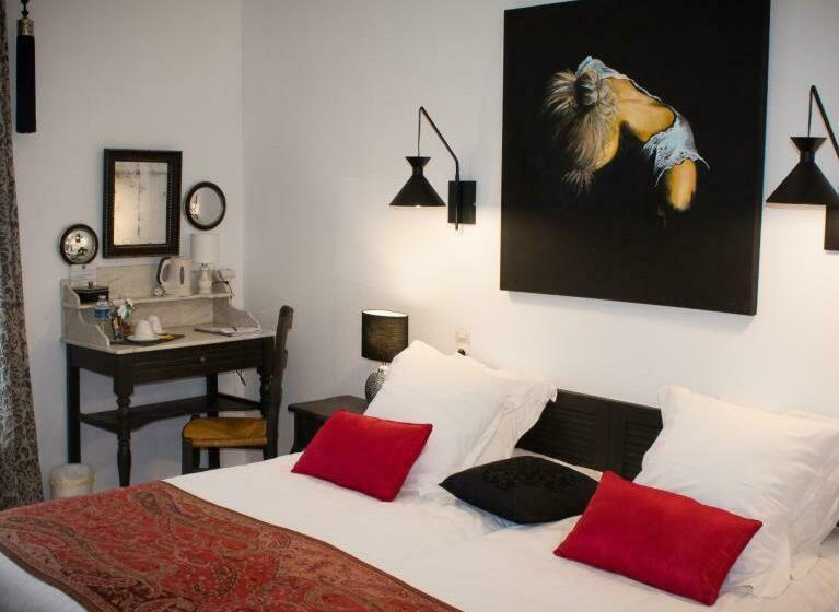 Номер Стандарт, Logis Hôtel & Restaurant Au Clos Paillé Charme & Caractère