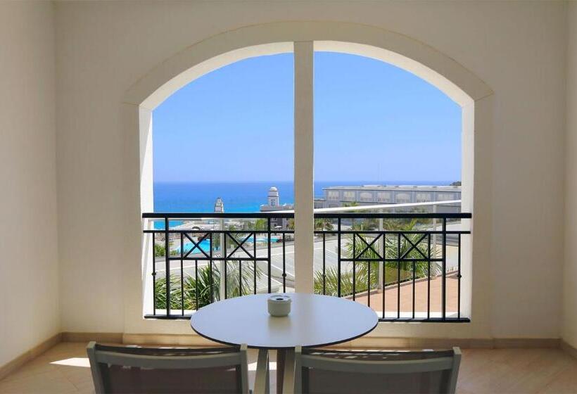 غرفة قياسية مطلّة علي البحر, Royal Palm Resort & Spa - Adults Only