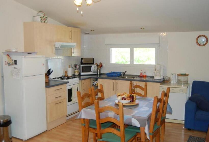 Family Suite, Douce France 82