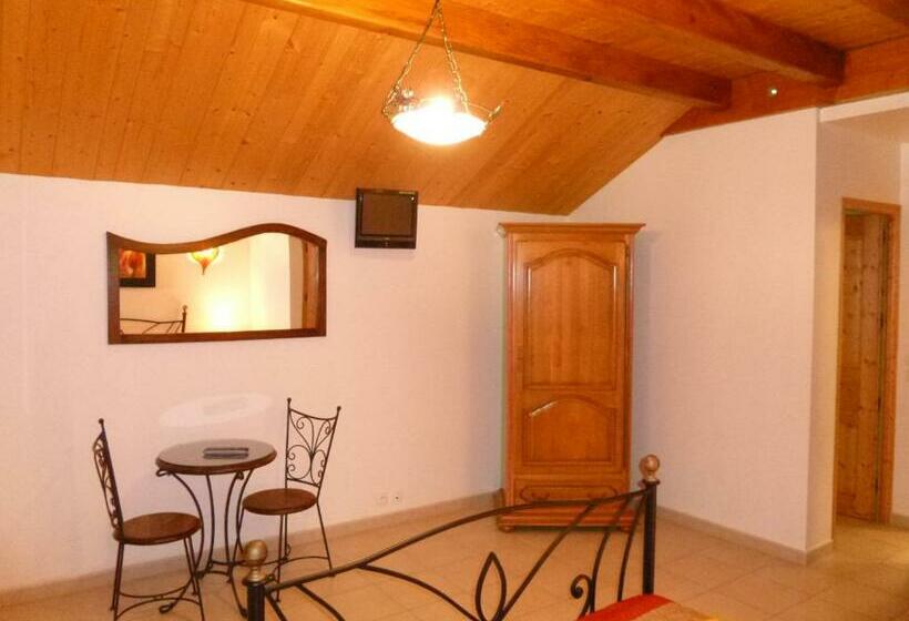 Номер Стандарт, Ferme Auberge Du Bessard