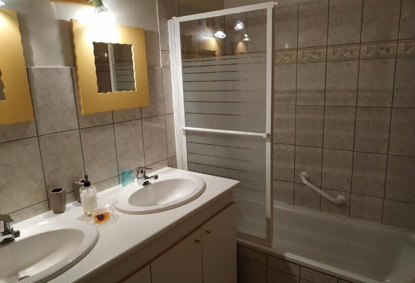 Номер Стандарт, La Varenne