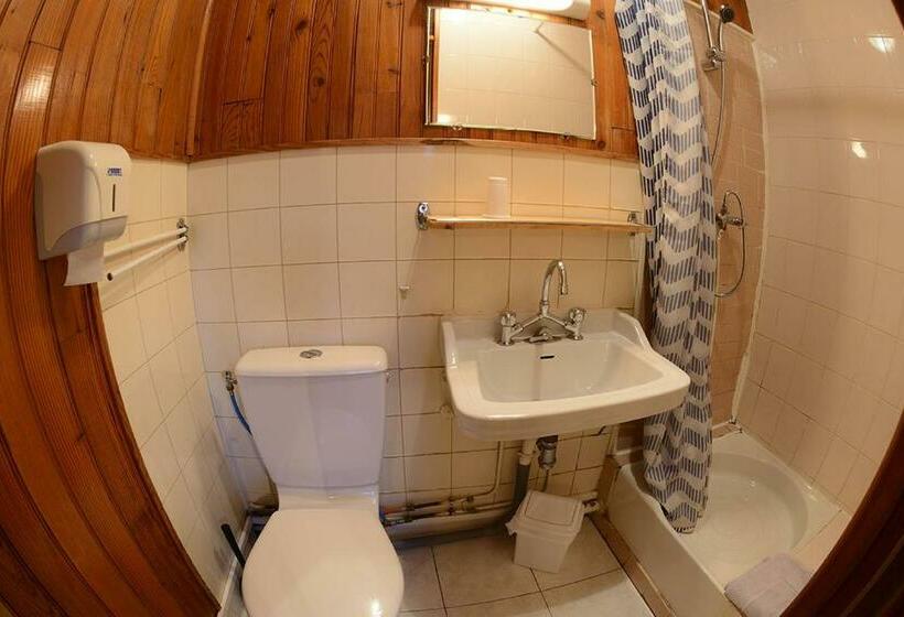 اتاق استاندارد, Auberge Du Virage