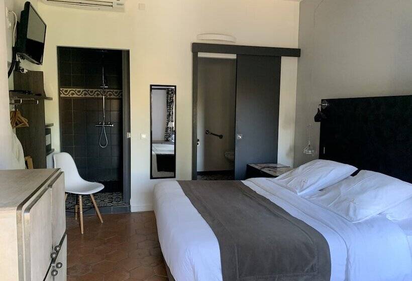 غرفة قياسية, Casa9