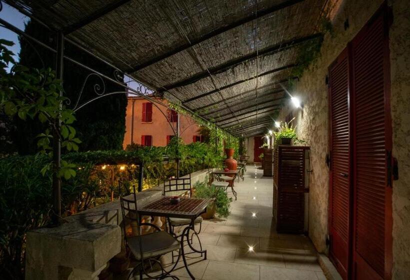 标准房带园景, Hôtel Les Orangers