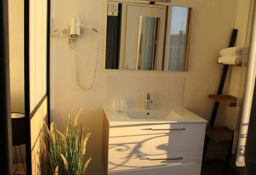 Номер Стандарт, Hôtel Rivière