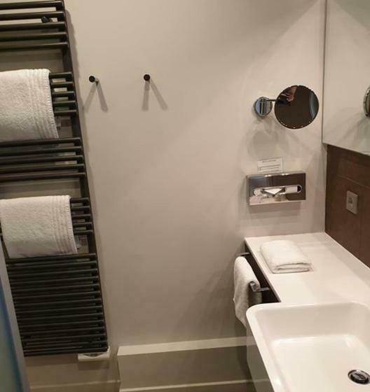 غرفة قياسية, La Côte Bleue