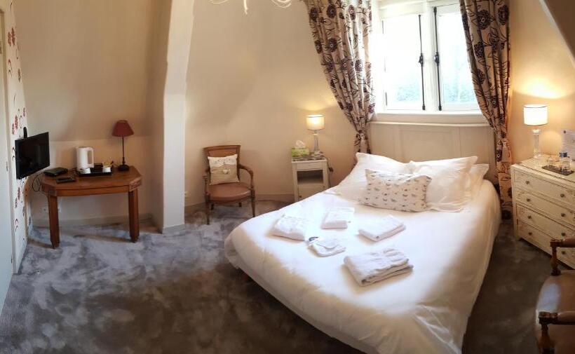 Классический Номер, Le Castel Guesthouse