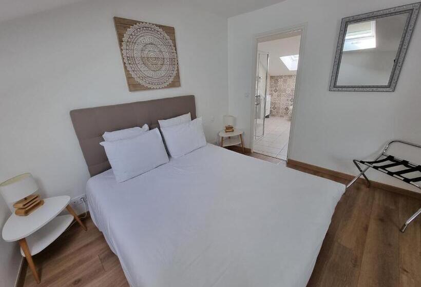 Дом 3 Спальни, Le Castel Guesthouse
