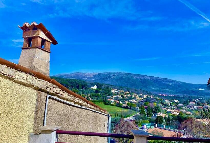 Номер Стандарт с Террасой Вид на Сад, Auberge Du Vieux Château