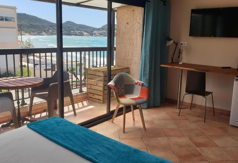 Полулюкс, Hôtel Chanteplage