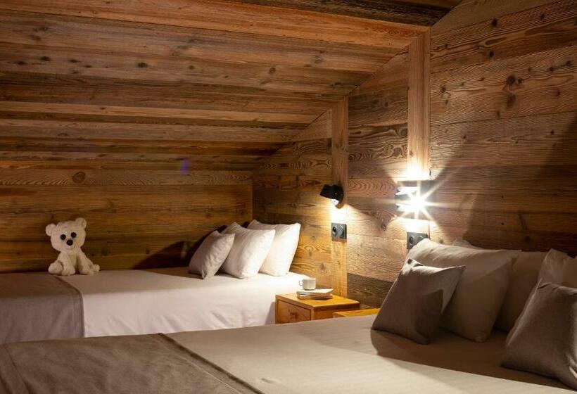 Трехместный Номер Стандарт с Балконом, Hôtel Et Spa Le Vermont