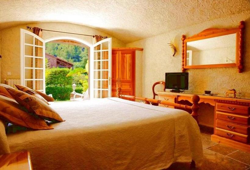 Номер Superior Вид на Сад, L  Escapade Hôtel & Restaurant