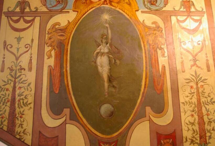 חדר סופריור, Goldenes Kreuz
