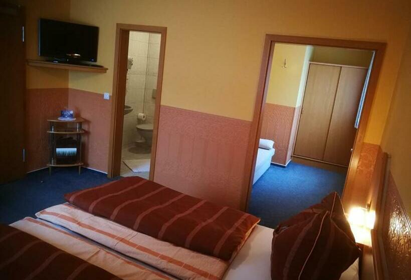 חדר סטנדרט לשלושה, Land Hotel Mühlengrund
