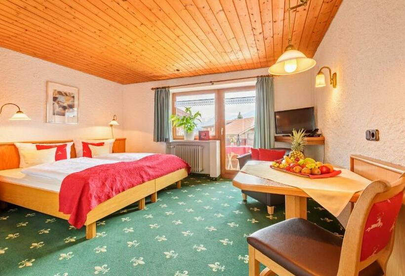 Студио Стандарт с Балконом, Familien  Und Wellnesshotel Landhaus Viktoria