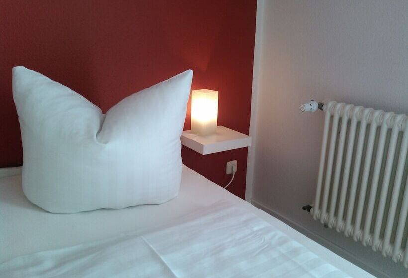 اتاق استاندارد یک نفره, Landhotel Possendorf