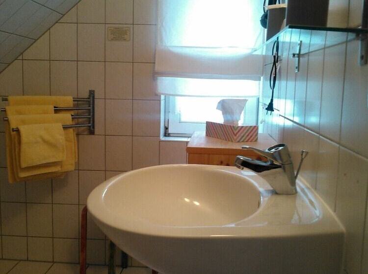 اتاق استاندارد, Landhotel Possendorf