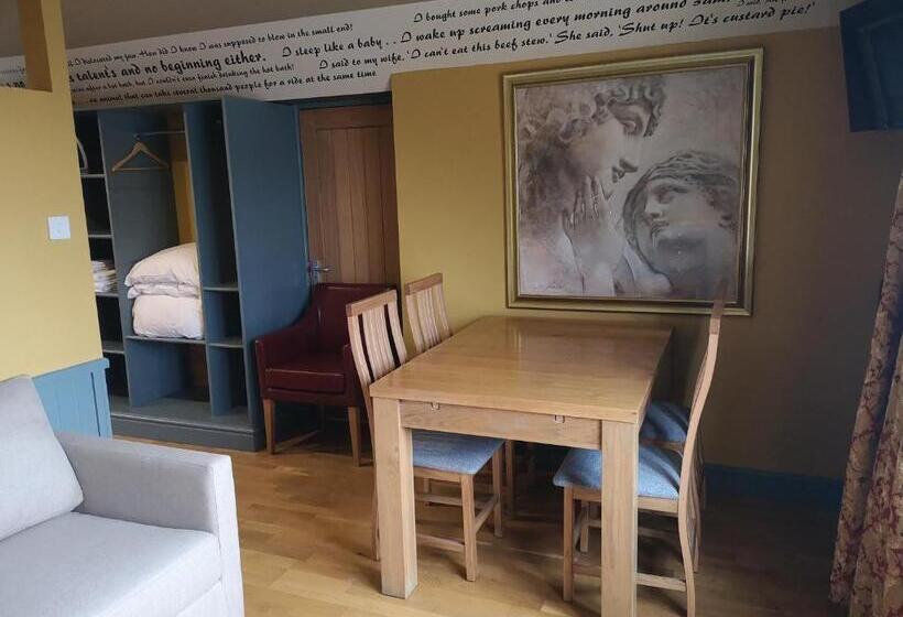 Президентский Люкс, Star Inn