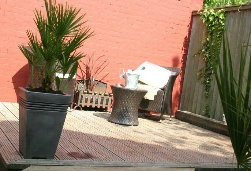 חדר סטנדרט נוף לגינה, Horse & Groom B&b