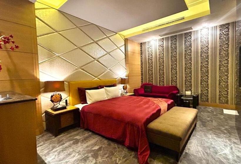 اتاق استاندارد, Shining Motel