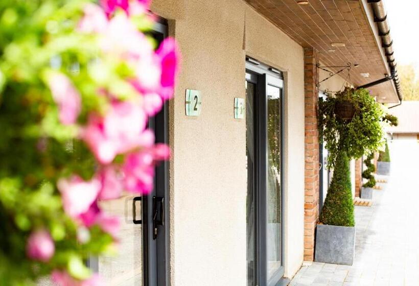 Семейный Номер, Accommodation Bristol Airport